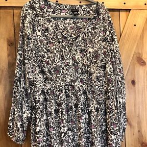 Long sleeve Torrid pedlum top